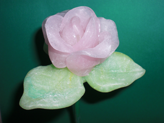 飴細工のバラの花